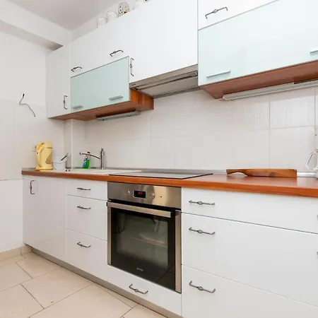 بيت للعطل House Stipan *