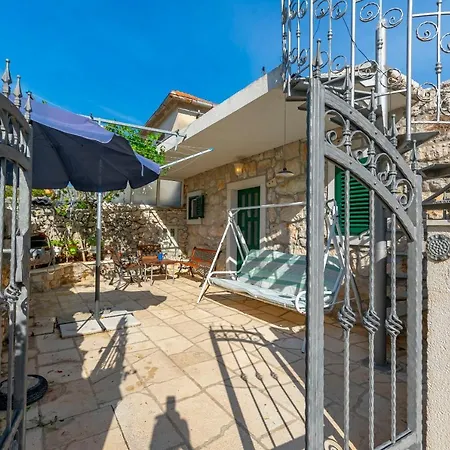 House Stipan * Vinišće