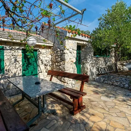 House Stipan * Vinišće